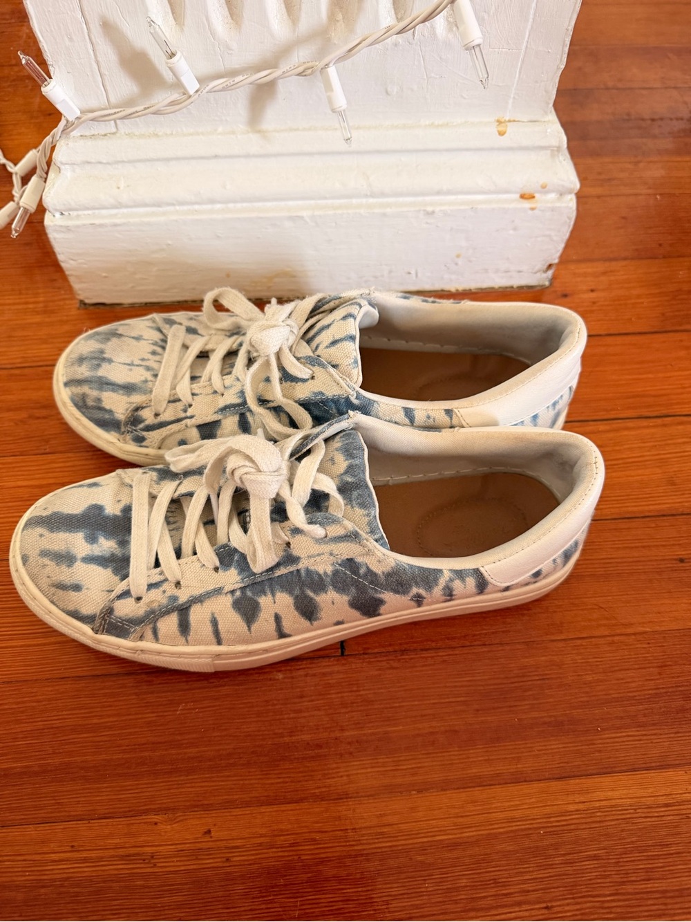 Target Women's Tie-Dye Canvas Sneakers - Blue & White